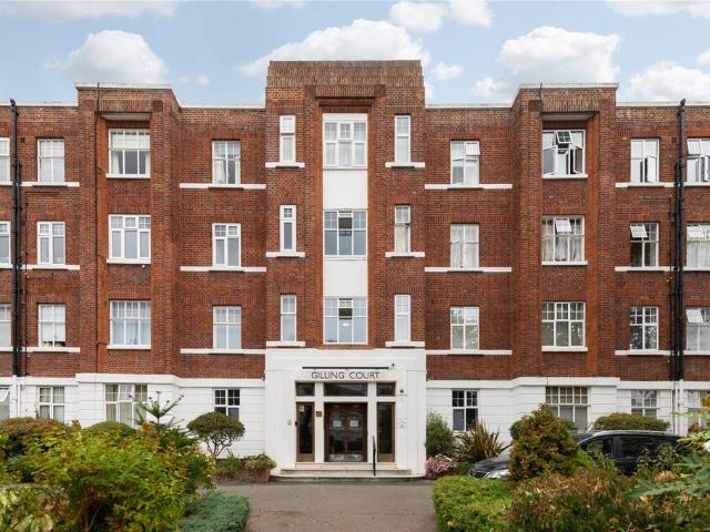 Flat for sale in Belsize Park, Greater London