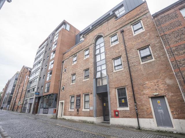 Flat for sale in Ropewalks, Calderstones