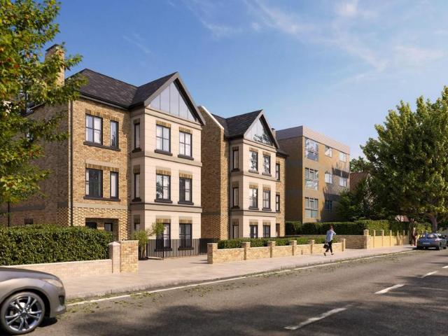 Flat for sale in London Borough of Ealing, Greater London