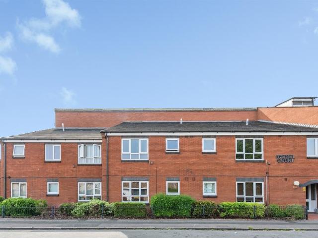Flat for sale in Rodbourne, Swindon