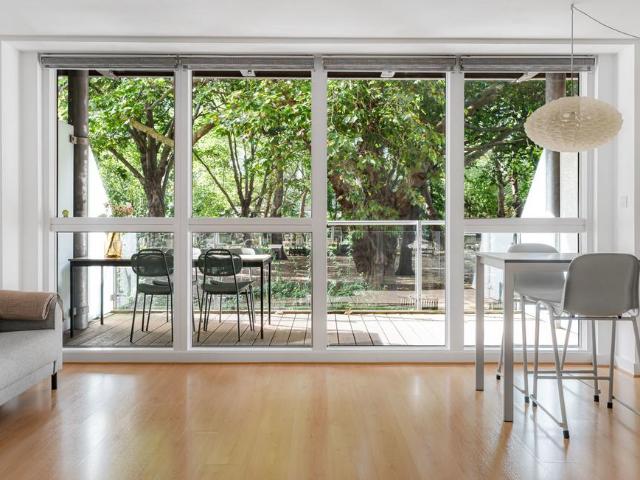Flat for sale in Finsbury, Greater London
