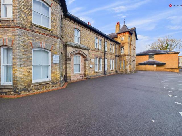 Flat for sale in Huntingdon