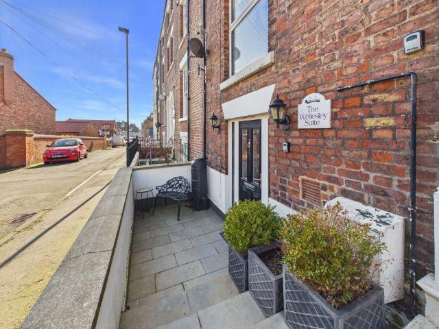 Flat for sale in Whitby, North Yorkshire
