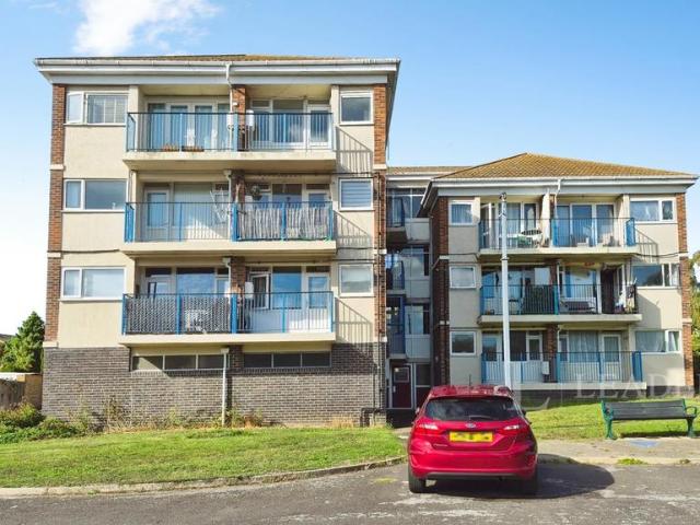 Flat for sale in Titchfield, Fareham