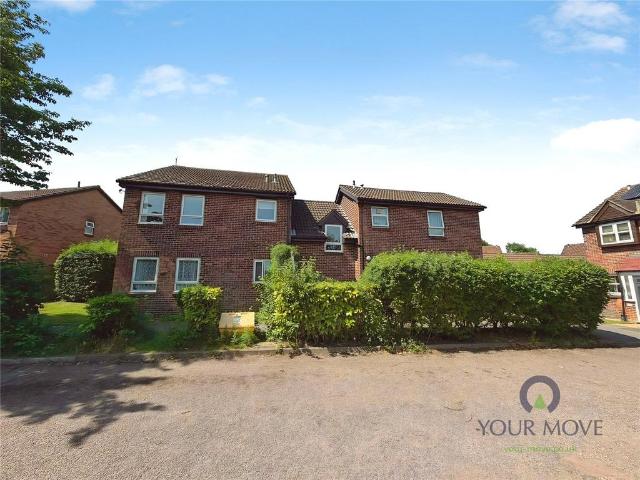 Flat for sale in Roundshaw, Greater London