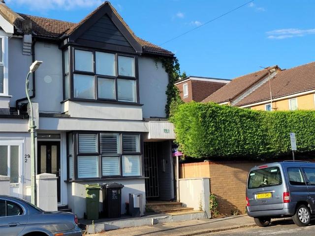 Flat for sale in Aldrington