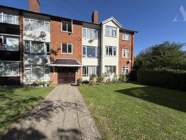 Flat for sale in Kingshurst, West Midlands