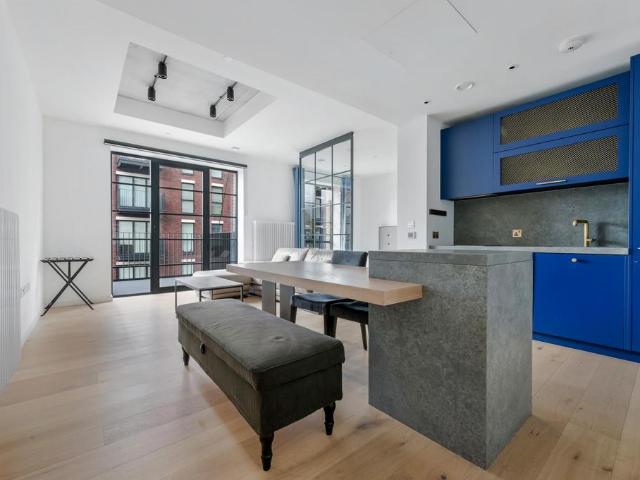 Flat for sale in Goodluck Hope, Cat Hill