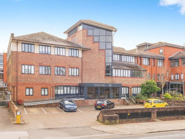 Flat for sale in New Town, Horsham