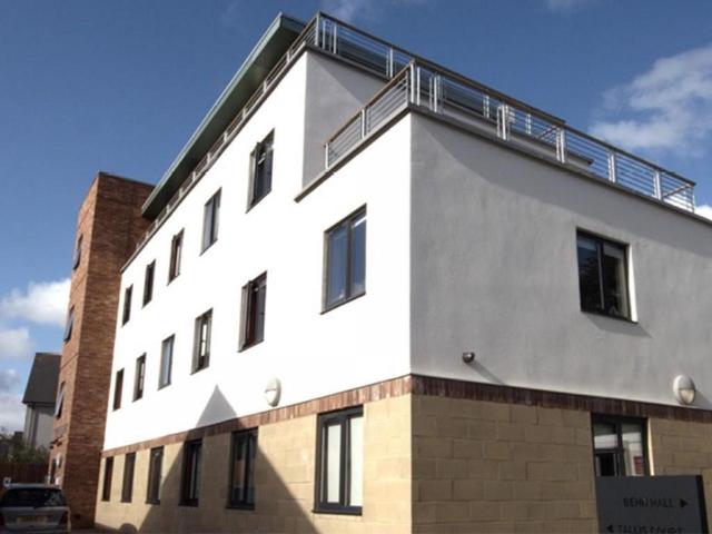 Flat for sale in Barracks, The Bridge