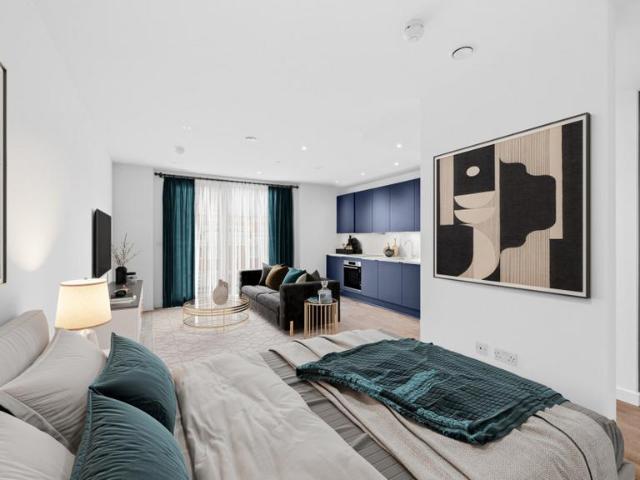 Flat for sale in Glyndon, Plumstead