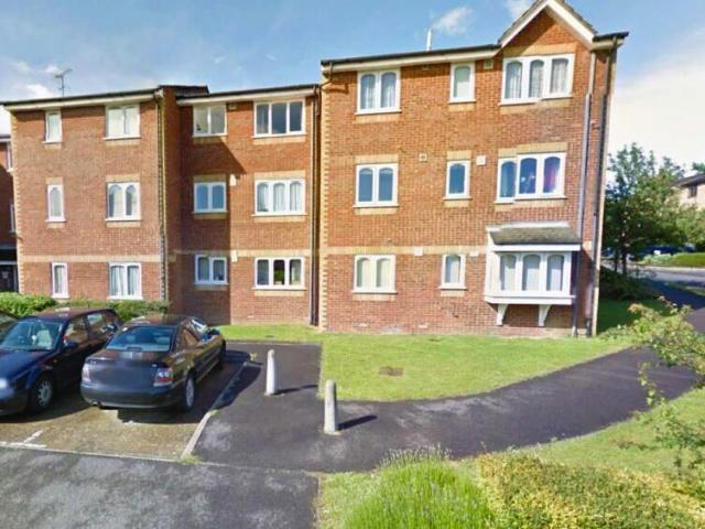 Flat for sale in North Watford