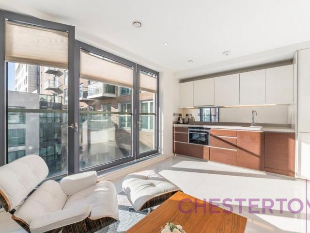 Flat for sale in Isle Of Dogs, Greater London
