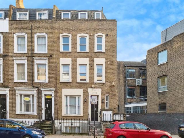 Flat for sale in King's Cross, Greater London