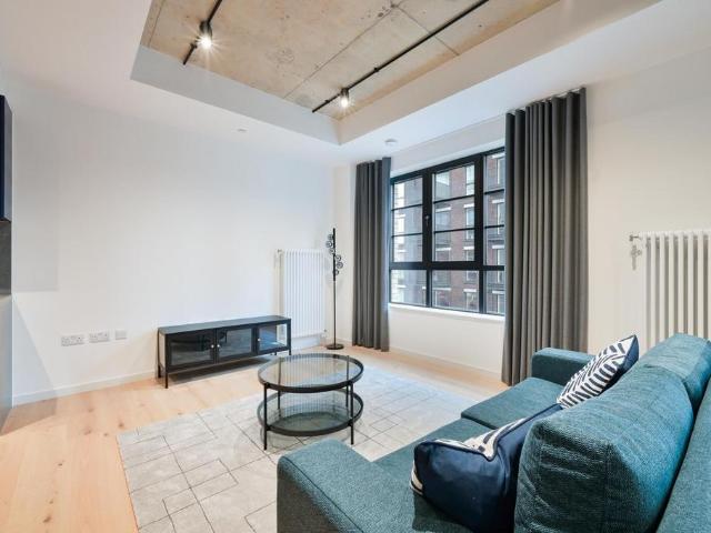 Flat for sale in Goodluck Hope, Cat Hill