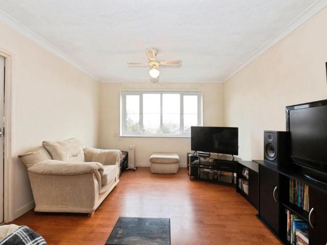 Flat for sale in Greater London