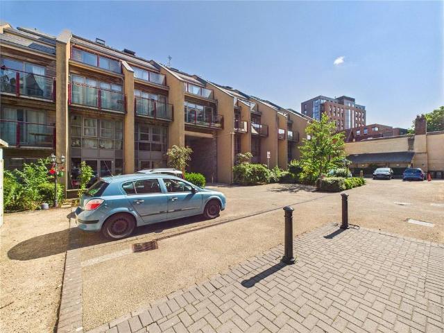 Flat for sale in St Philip's, Feckenham