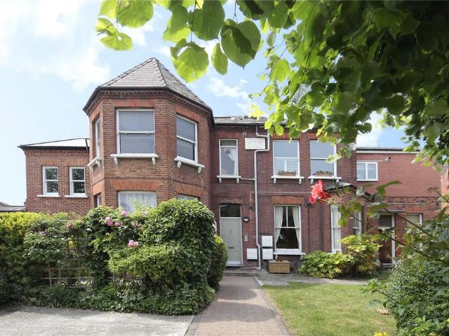 Flat for sale in Greater London