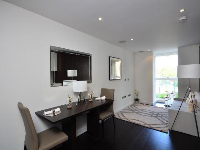 Flat for sale in Pimlico, Greater London