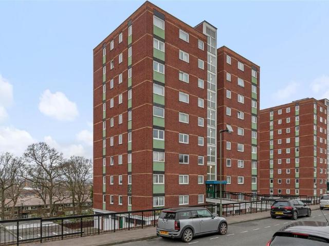 Flat for sale in Greater London