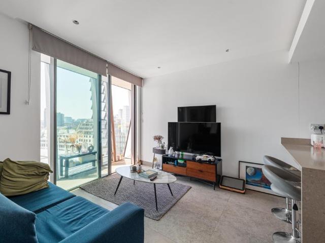 Flat for sale in Greater London