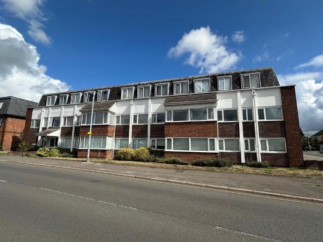 Flat for sale in Flitwick, Bedfordshire