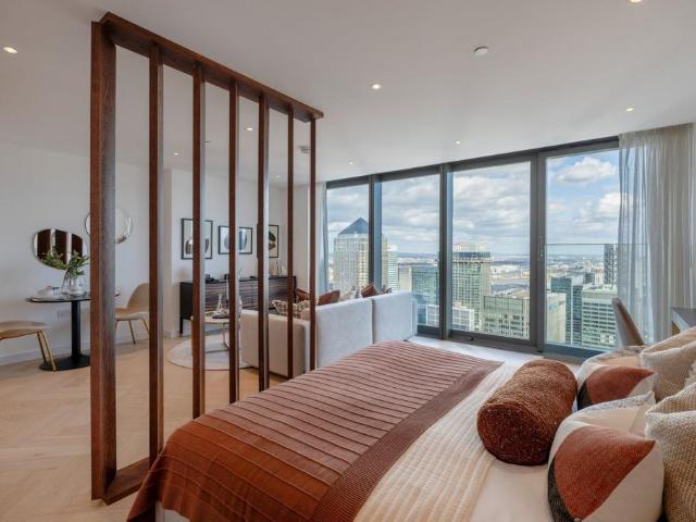 Flat for sale in Canary Wharf, Isle Of Man
