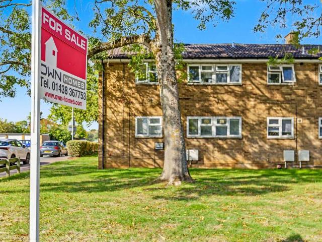 Flat for sale in Broadwater, Stevenage