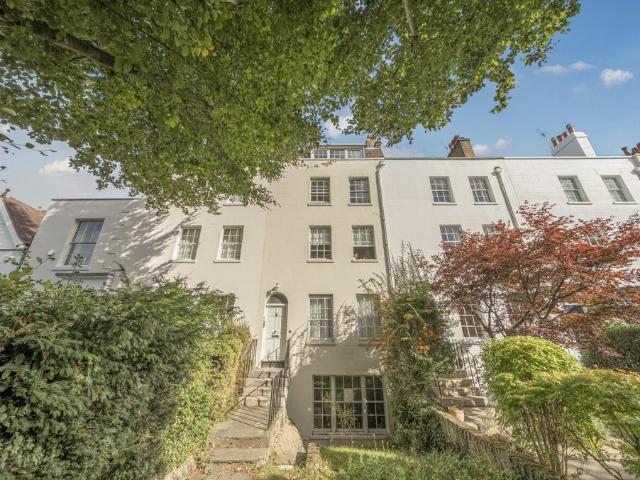 Flat for sale in Kidbrooke, Greater London
