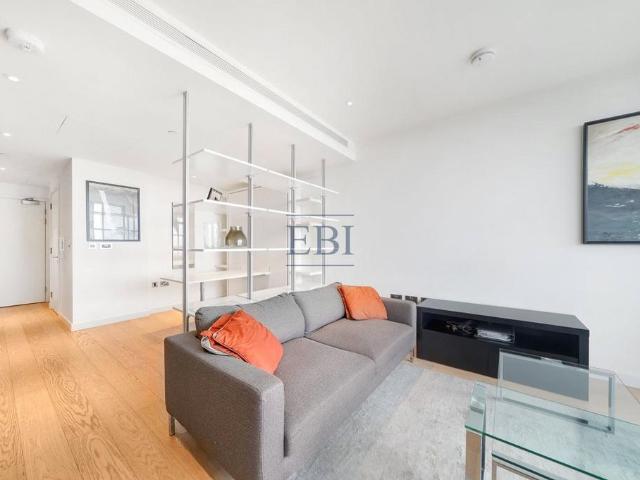 Flat for sale in Greenwich Peninsula, Greater London
