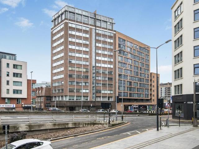 Flat for sale in Edgbaston, West Midlands