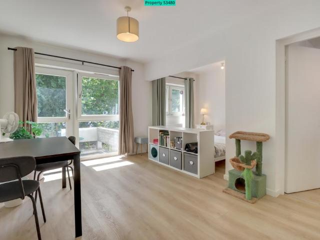 Flat for sale in Barnsbury, Greater London