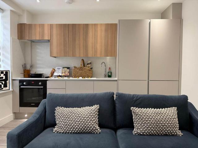 Flat for sale in Lunnon, Buckinghamshire