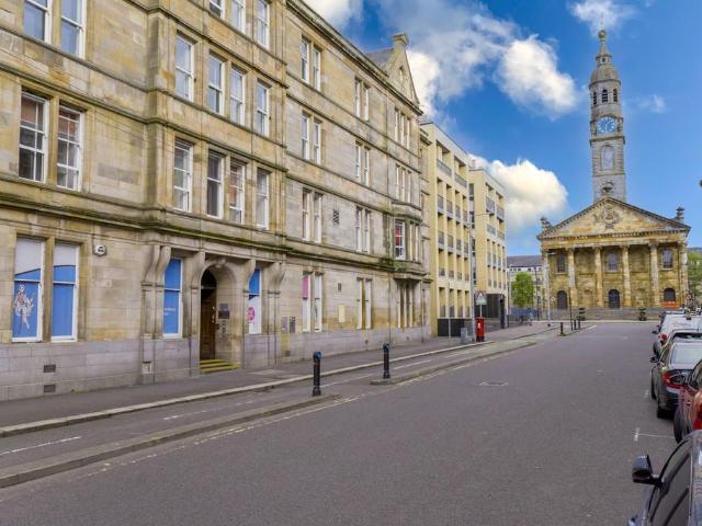Flat for sale in Merchant City, Scotland