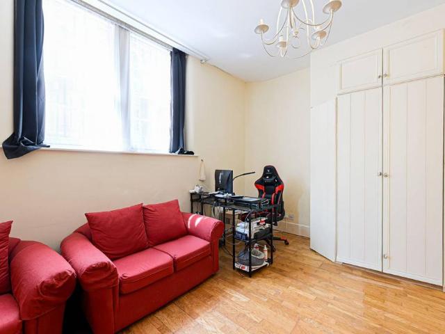 Flat for sale in Victoria, Isle Of Man
