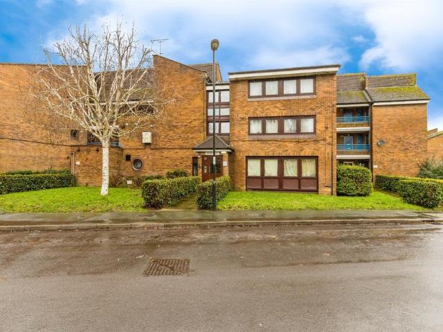 Flat for sale in Glynde, West Sussex