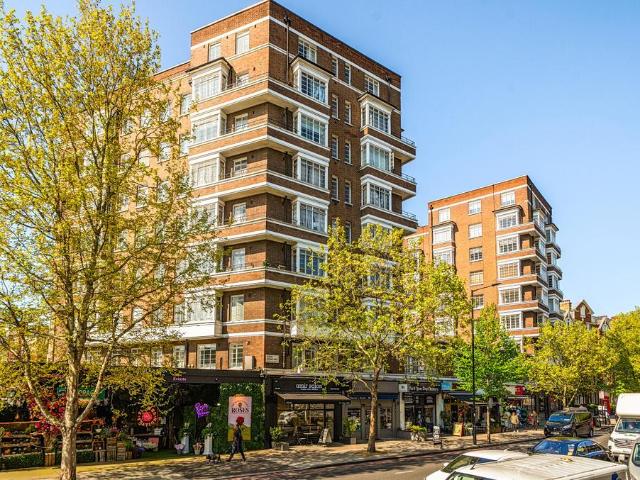 Flat for sale in Marylebone, Greater London