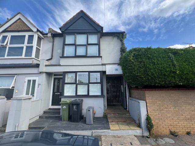 Flat for sale in Portslade by Sea, Hove