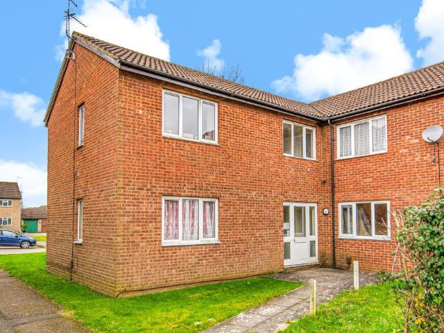 Flat for sale in Stoke Mandeville, Isle Of Man