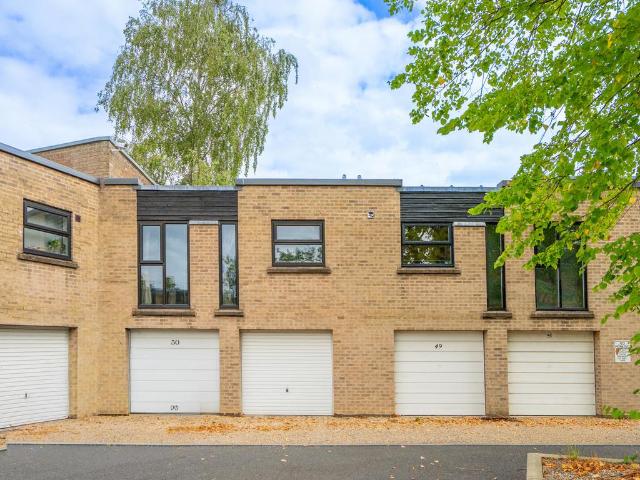 Flat for sale in High Field, York