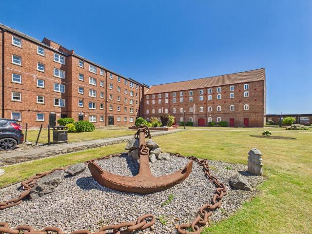 Flat for sale in Old Town, Hull