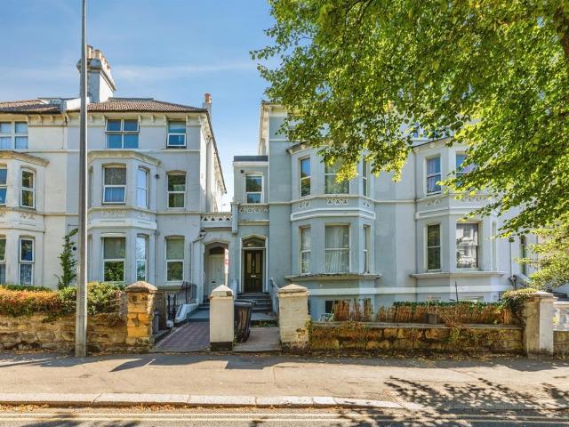 Flat for sale in Silverhill, Guestling Green