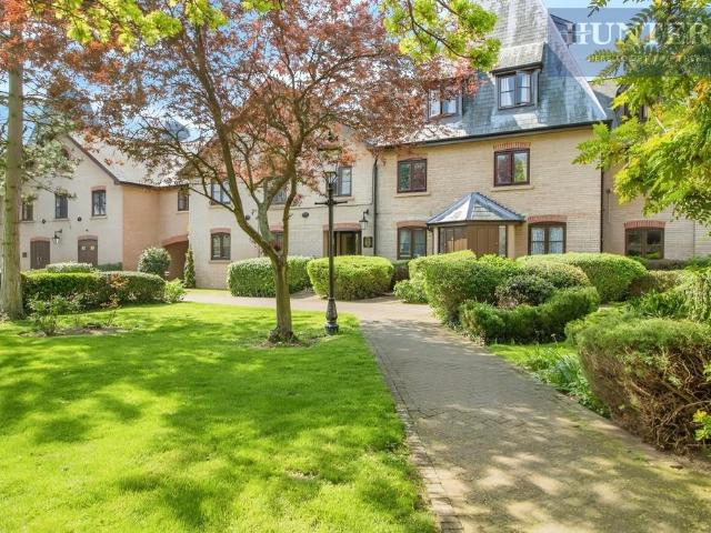 Flat for sale in Colliers End, Hertfordshire