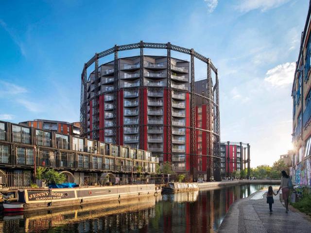 Flat for sale in Haggerston, Greater London