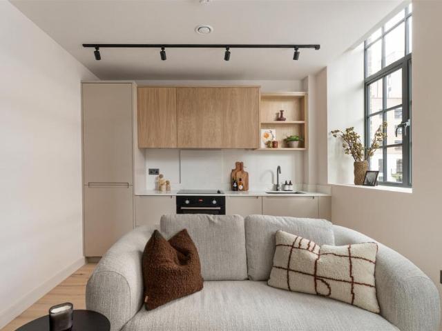 Flat for sale in Bethnal Green, Greater London