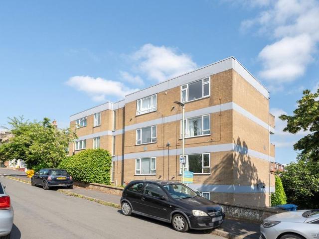 Flat for sale in Heigham Grove, East Bank