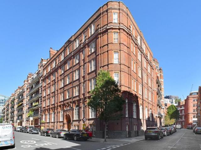 Flat for sale in Victoria, Isle Of Man