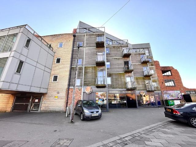 Flat for sale in West Midlands