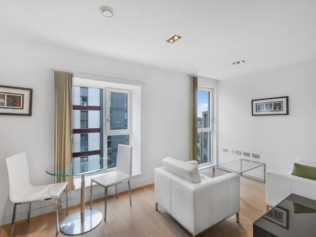 Flat for sale in Spitalfields, Whitechapel
