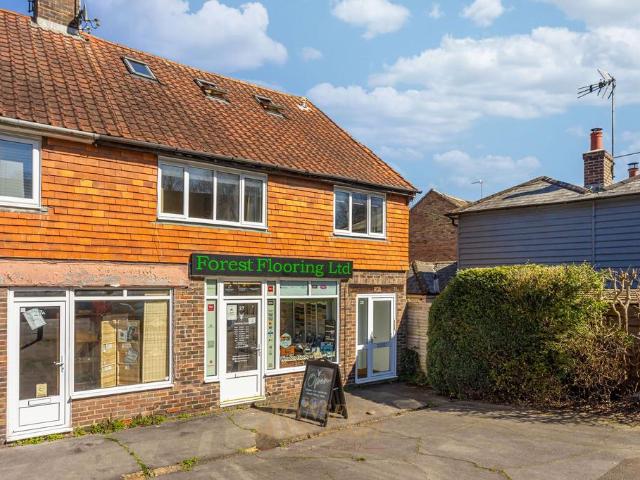 Flat for sale in Cross In Hand, East Sussex